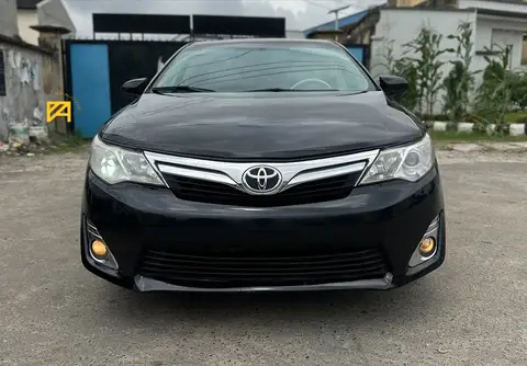 Toyota Camry XLE