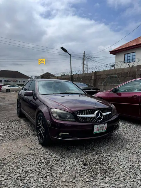 Mercedes Benz C-Class C300