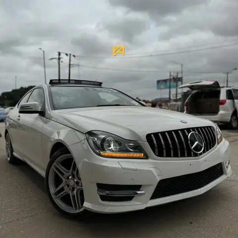 Mercedes Benz C-Class C350 Coupe 