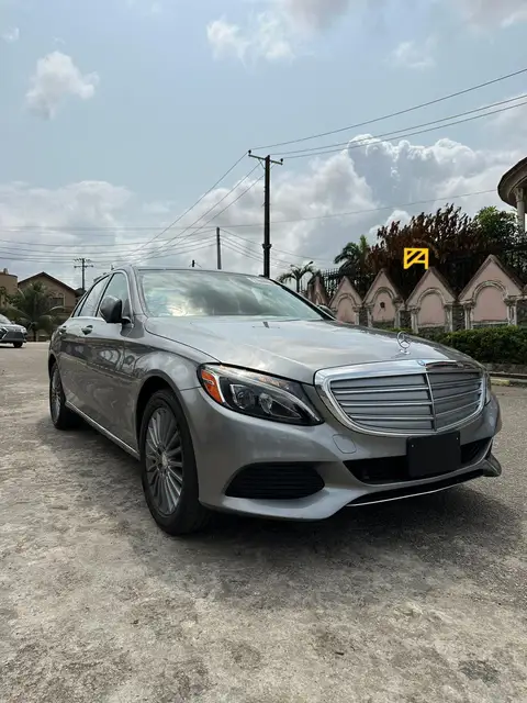 Mercedes Benz C-Class C300 Luxurious Edition