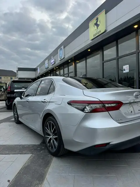 Toyota Camry SE