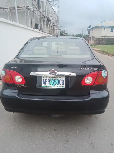 Toyota Corolla LE