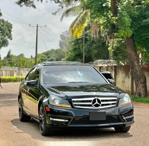 Mercedes Benz C-Class C300