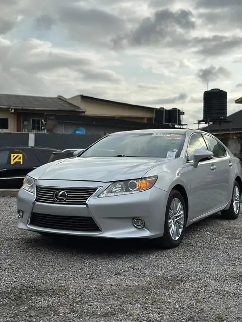 Lexus ES 350 Premium Edition