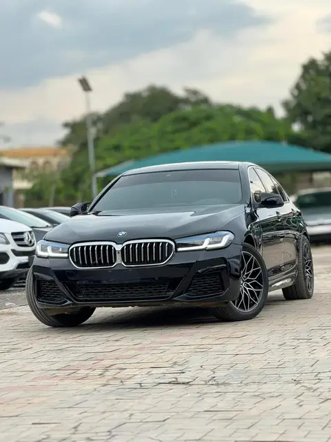BMW 5 Series 528i
