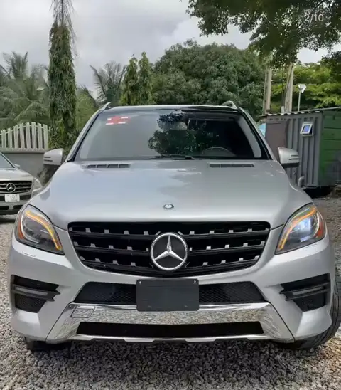 Mercedes Benz ML-Class ML350 Keyless