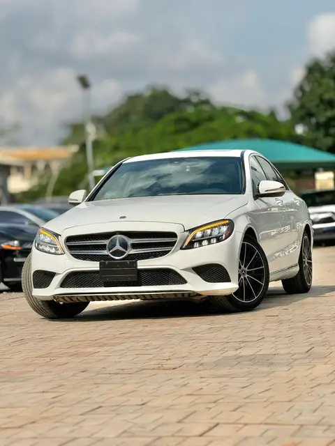 Mercedes Benz C-Class C300