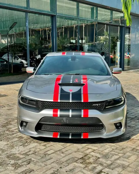 Dodge Charger SRT