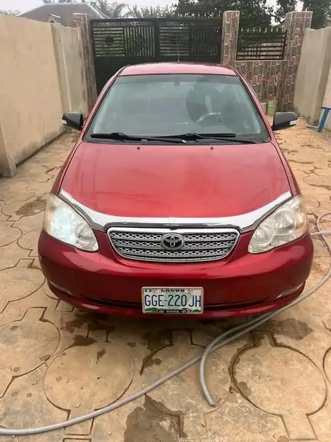 Toyota Corolla LE