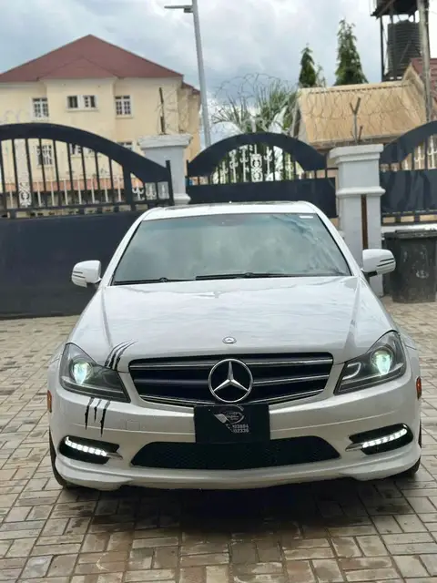 Mercedes Benz C-Class C350