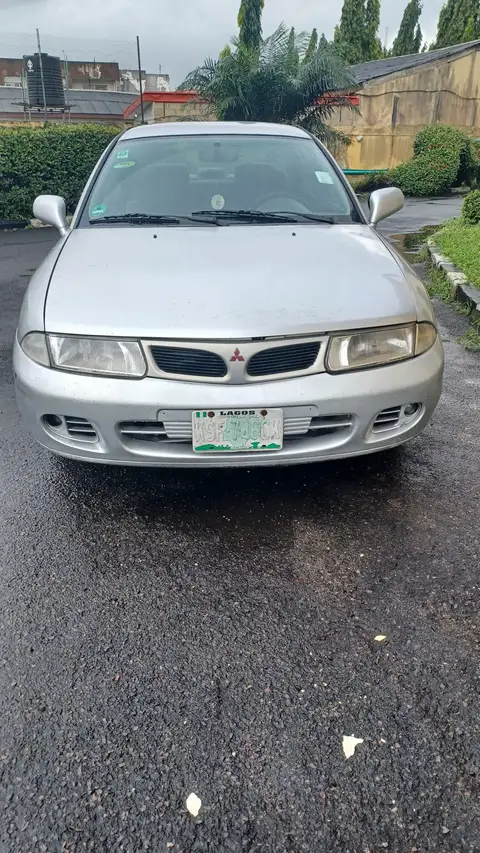 Mitsubishi Galant