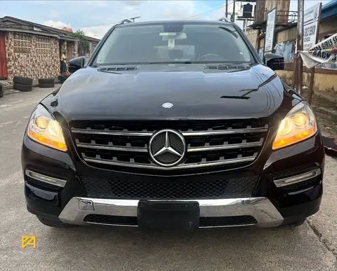 Mercedes Benz ML-Class ML350 Premium 