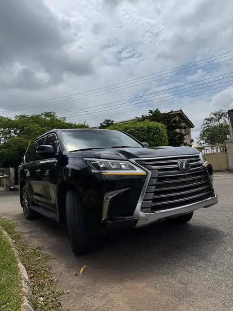 Lexus LX 570