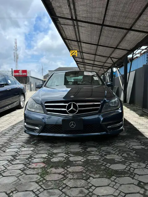 Mercedes Benz C-Class C300 4Matic Sport Edition 