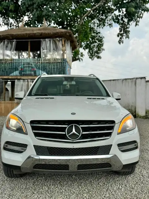 Mercedes Benz ML-Class ML350