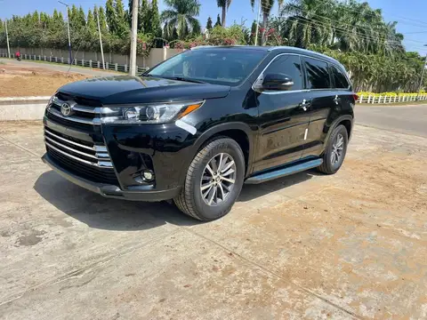 Toyota Highlander XLE AWD