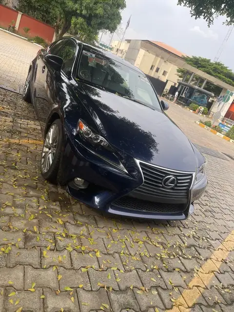 Lexus IS 250