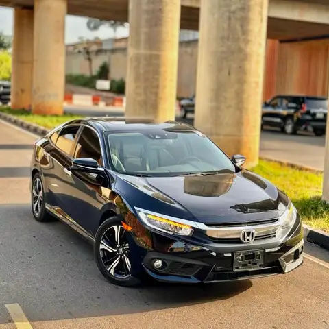 Honda Civic Touring 