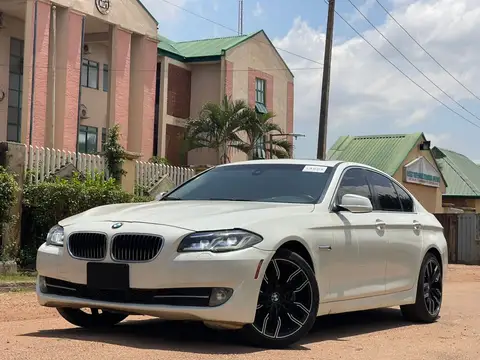 BMW 5 Series 528i