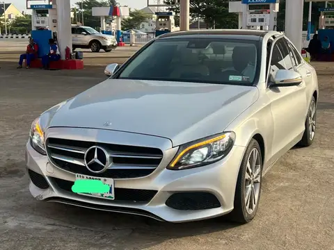 Mercedes Benz C-Class C300