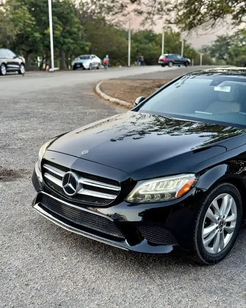 Mercedes Benz C-Class C300