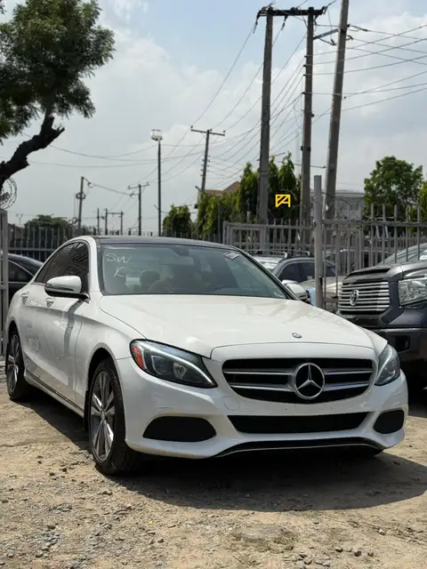 Mercedes Benz C-Class C300 4Matic 