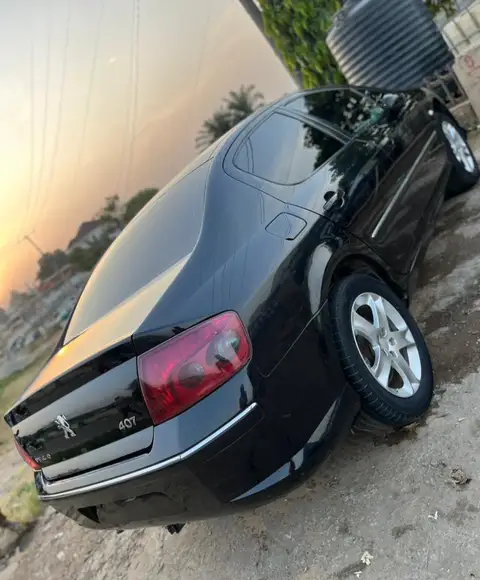 Peugeot 407