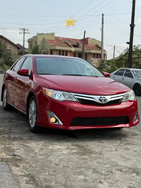 Toyota Camry XLE 