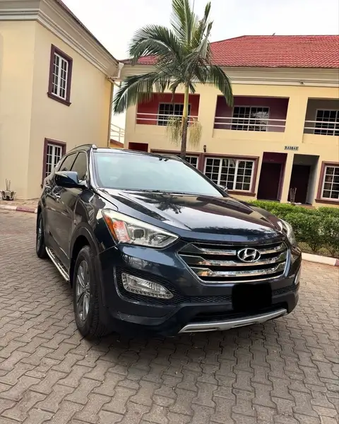 Hyundai Santa FE Sport with Keyless Entry 