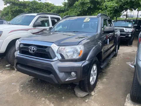 Toyota Tacoma