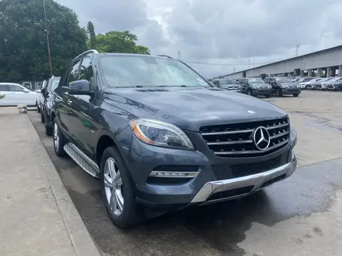 Mercedes Benz ML-Class ML350