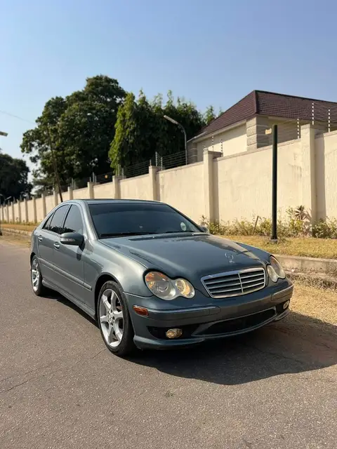 Mercedes Benz C-Class C230 Sport