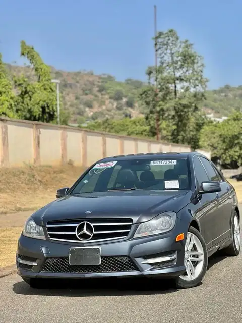 Mercedes Benz C-Class C300