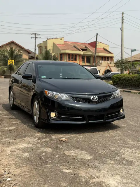 Toyota Camry Sport Premium 