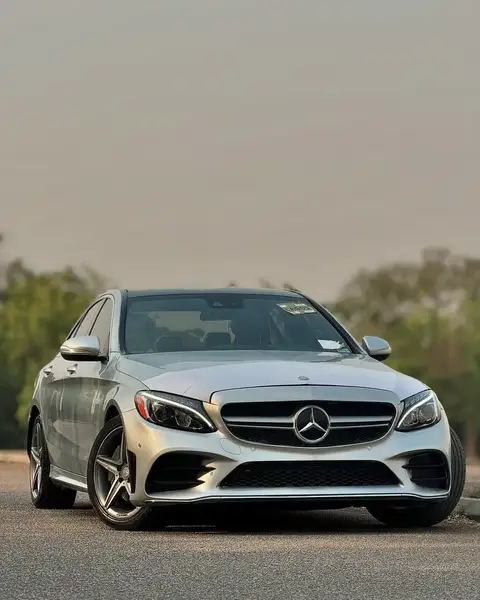 Mercedes Benz C-Class C400 Full Option 
