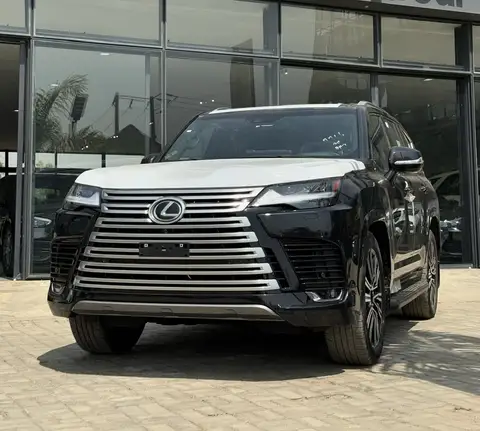 Lexus LX 600