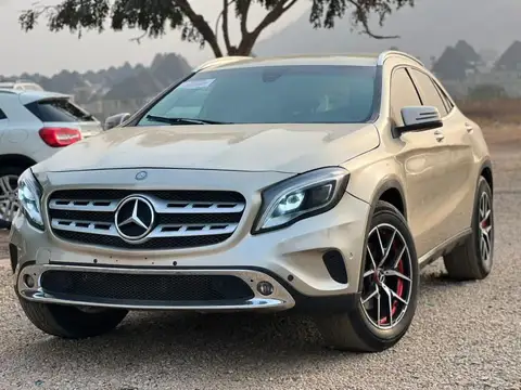 Mercedes Benz GLA-Class GLA 250