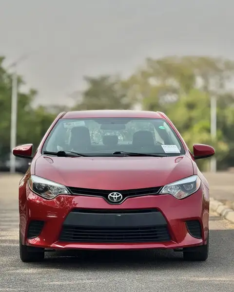 Toyota Corolla LE