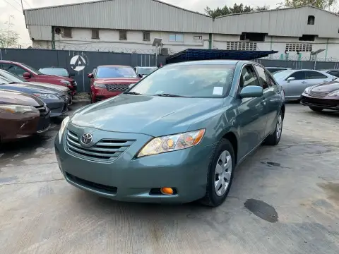 Toyota Camry LE Premium 