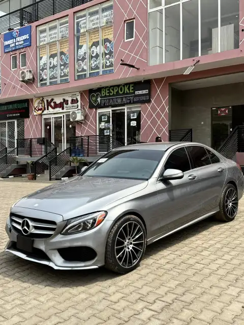 Mercedes Benz C-Class C300