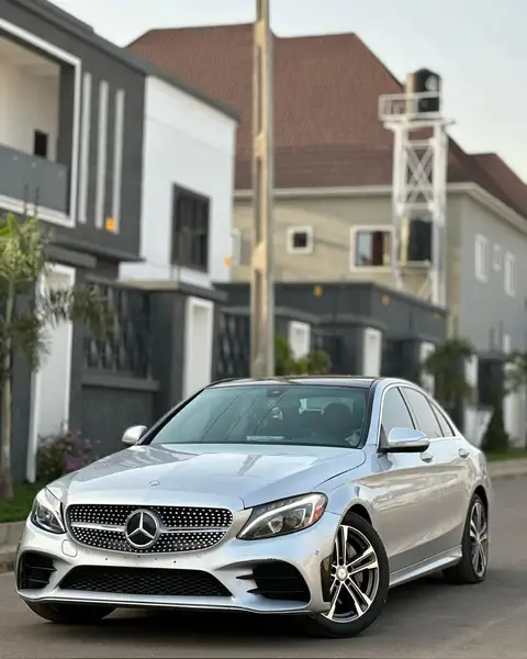 Mercedes Benz C-Class C400 Full Option 