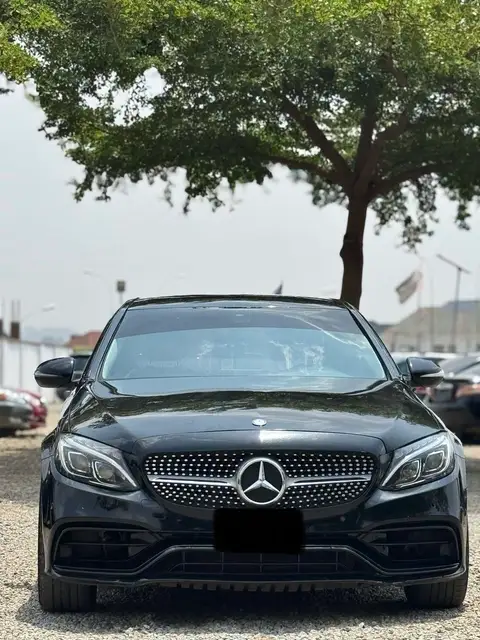 Mercedes Benz C-Class C300