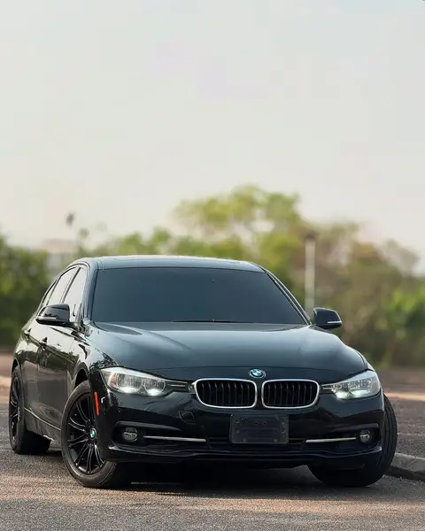 BMW 3 Series 328i