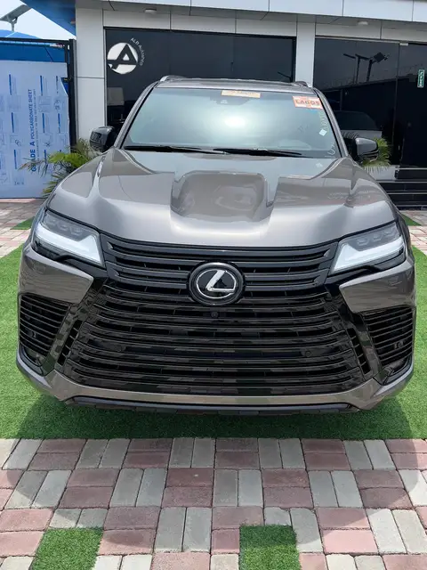 Lexus LX LX 600 Premium Edition 