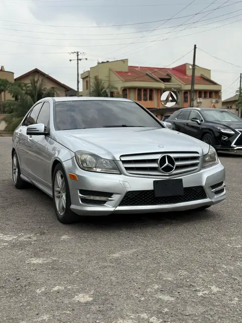 Mercedes Benz C-Class C300 Sport Edition 