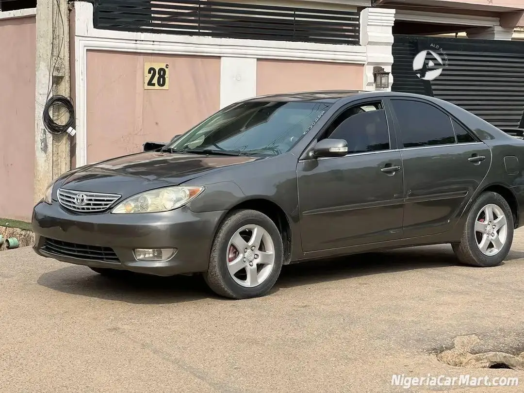 2005 Used Toyota Camry LE For Sale  #7