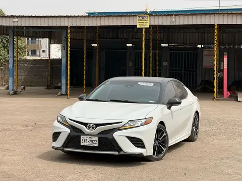 Toyota Camry XSE