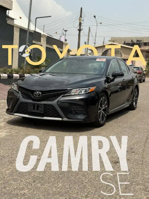Toyota Camry SE