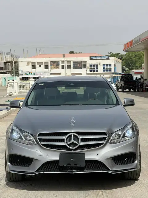 Mercedes Benz E-Class E350