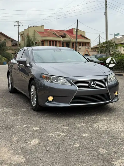 Lexus ES ES 300h ES 350